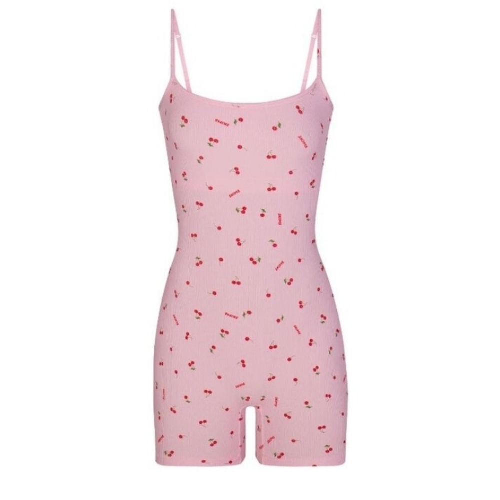 skims soft lounge cherry blossom cherry print onesie - Picture 6 of 13